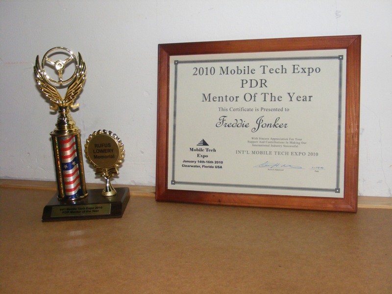 Bij deze wil ik iedereen die mij heeft verkozen tot Mentor of the year ,op de Mobile tech expo 2010 te Clearwater ,Florida hartelijk bedanken 